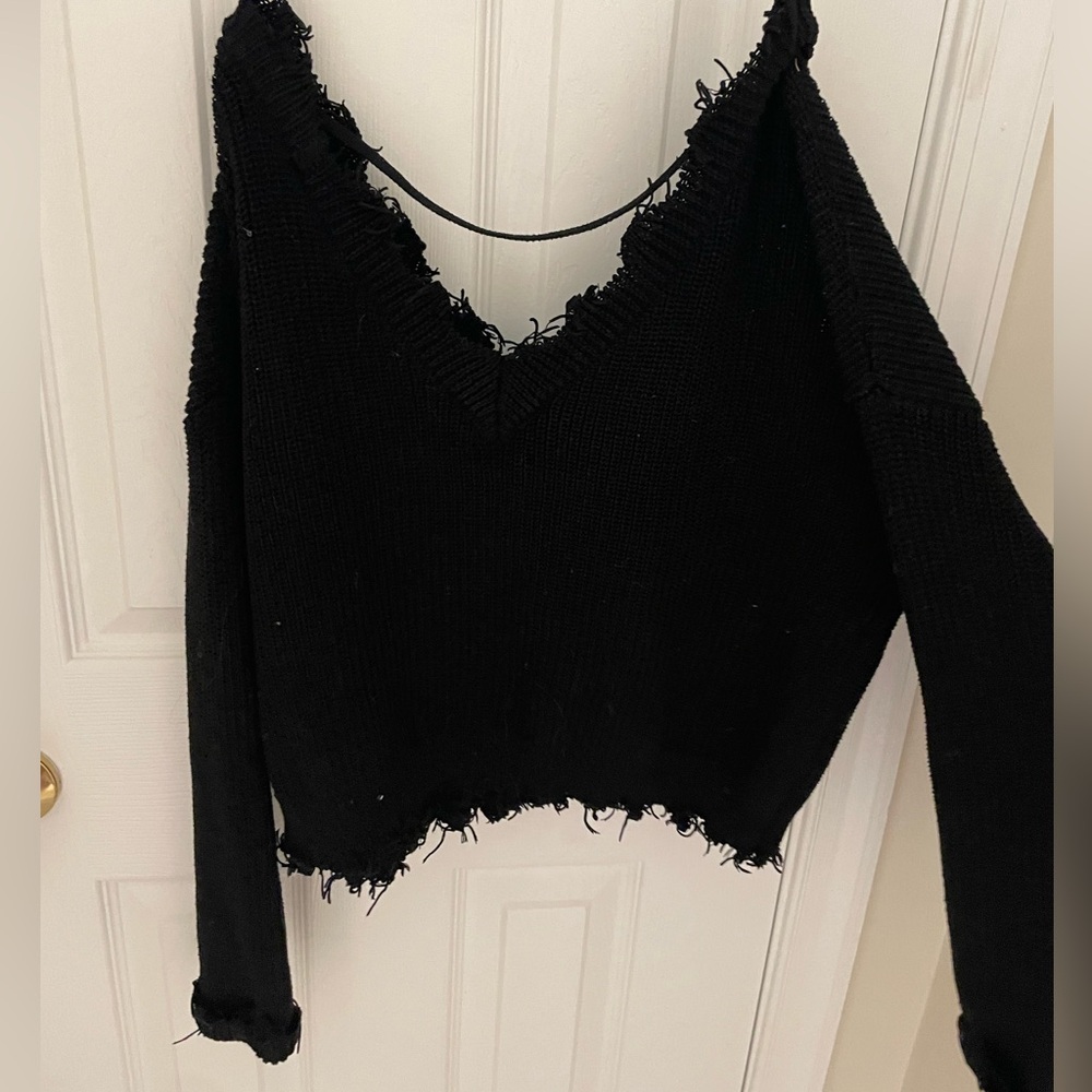 Forever 21 Black Cropped Sweater